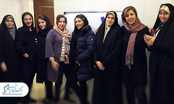 کلاس نشاط مادری-مجموعه دکتر حشمت (3) عکس یادگاری کلاس نشاط مادری دکتر حشمت